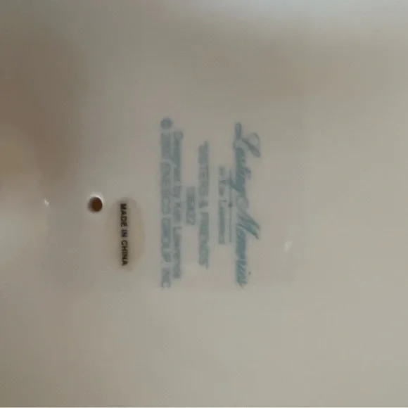 Porcelain  Statue Lasting Memories Sisters & Friends by Kim Lawrence for Enesco! - Picture 4 of 5